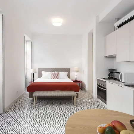Serviced Castelo De Sao Jorge Apartment *