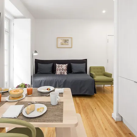 Serviced Castelo De Sao Jorge Apartment *