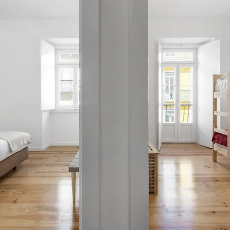 Serviced Castelo De Sao Jorge Apartment *