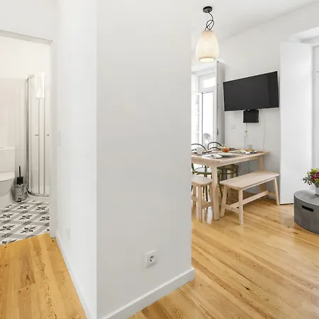 Serviced Castelo De Sao Jorge Apartment